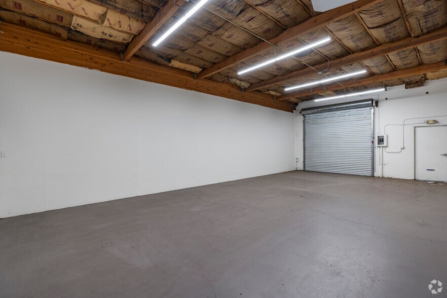 More Photos Of 260 Freeport Blvd, Sparks Light Manufacturing For Lease