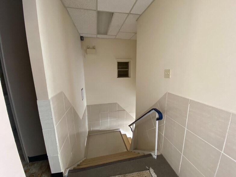 More Photos Of 115-119 Cedar St, Greater Sudbury General Retail For Sale