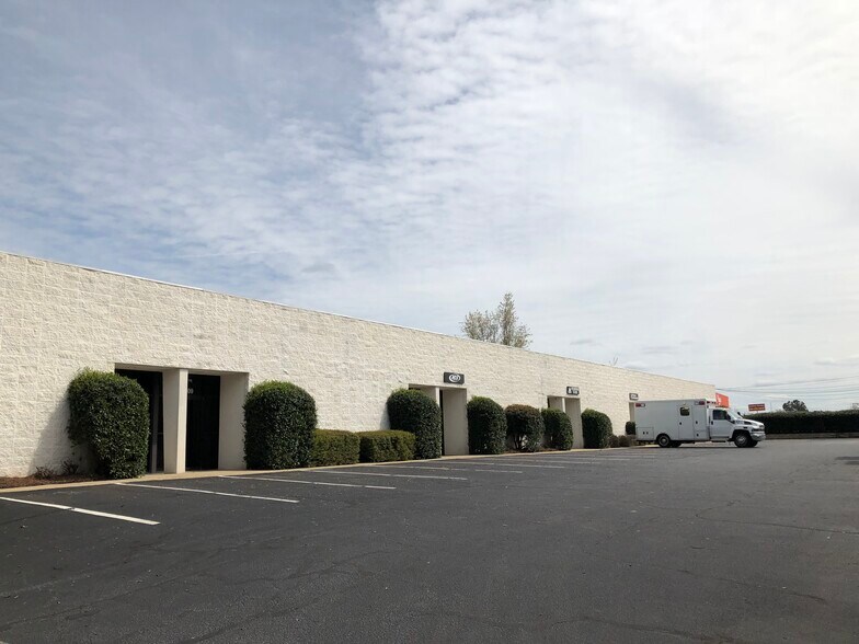 Primary Photo Of 2514 River Rd, Piedmont Flex For Lease