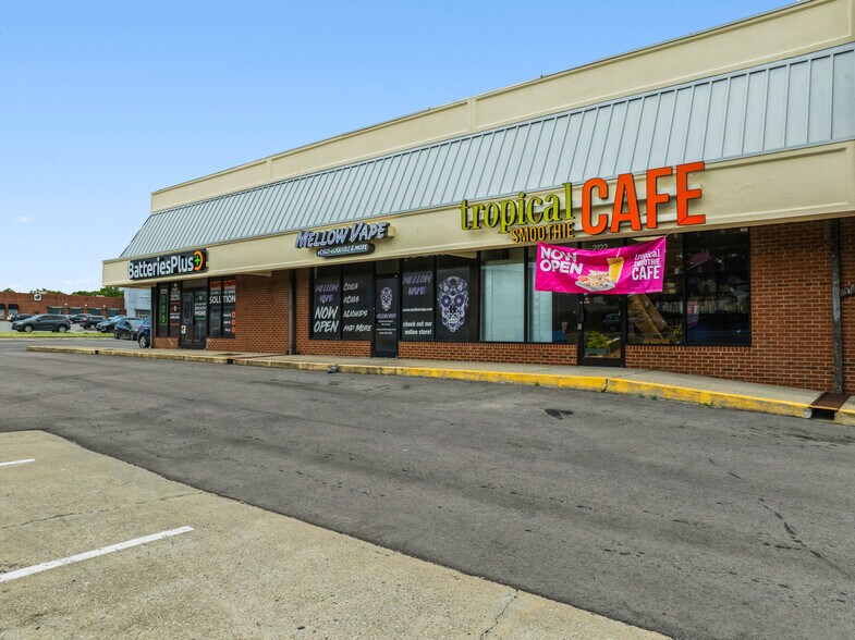 More Photos Of 2136-2196 Gallatin Pike N, Madison Storefront For Lease