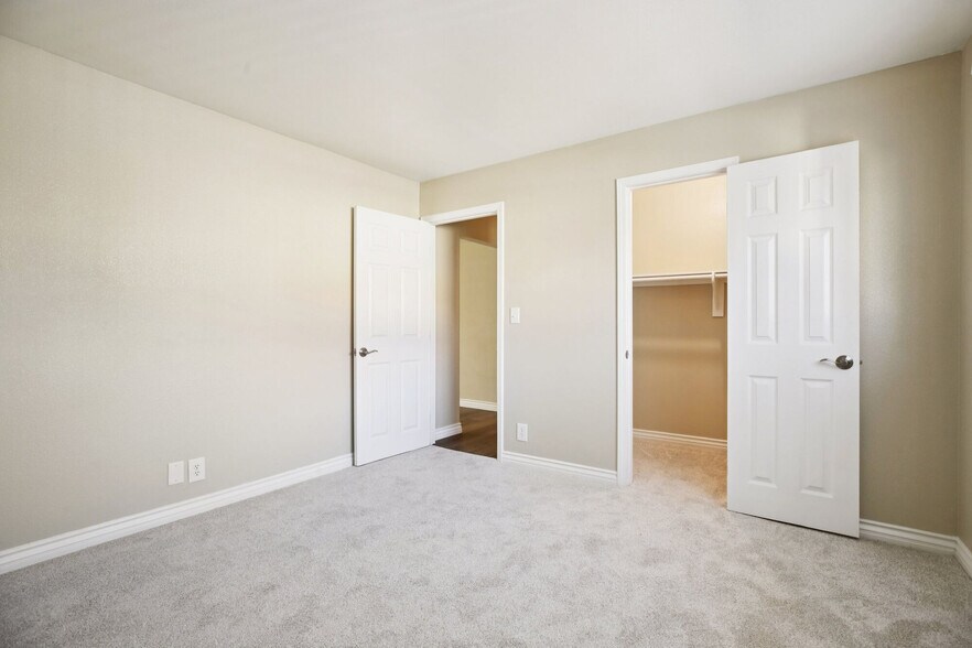 More Photos Of 1001 N Harbor Blvd, La Habra Apartments For Sale
