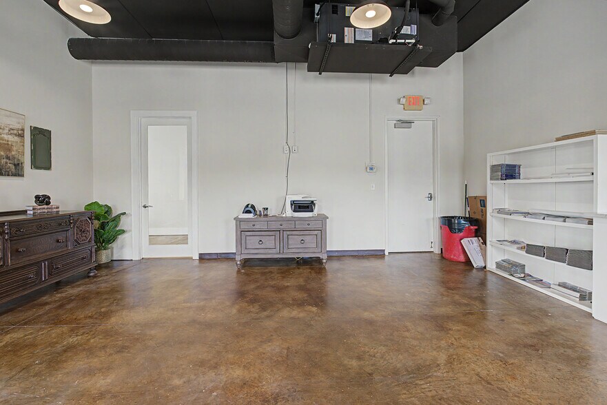 More Photos Of 1430 Capital Ave, Watkinsville Storefront Retail Office For Sale
