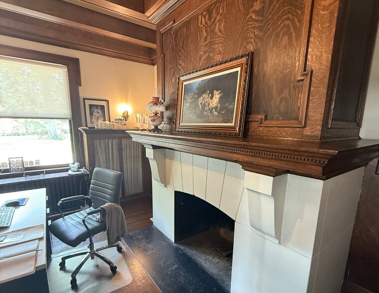 More Photos Of 715 Buchtel Ave, Akron Office For Sale