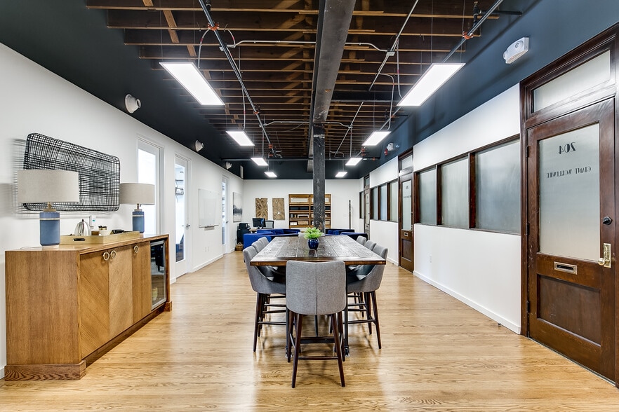 More Photos Of 423-441 NW 23rd St, Oklahoma City Movie Theatre For Lease