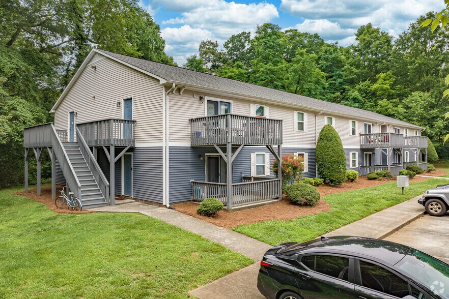 Primary Photo Of 920 Highland Ave, Greensboro Apartments For Sale