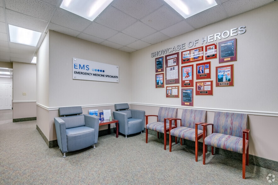 More Photos Of 10625 W North Ave, Milwaukee Medical For Lease