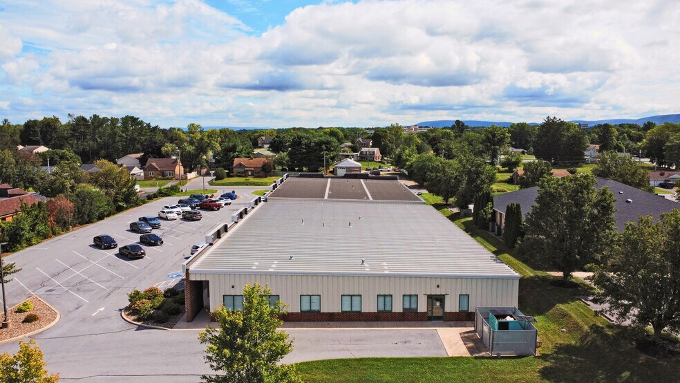 More Photos Of 1825-1829 Howell Rd, Hagerstown Office For Sale