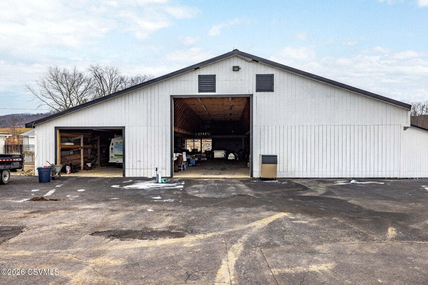 More Photos Of 529 Liberty Valley Rd, Danville Specialty For Sale