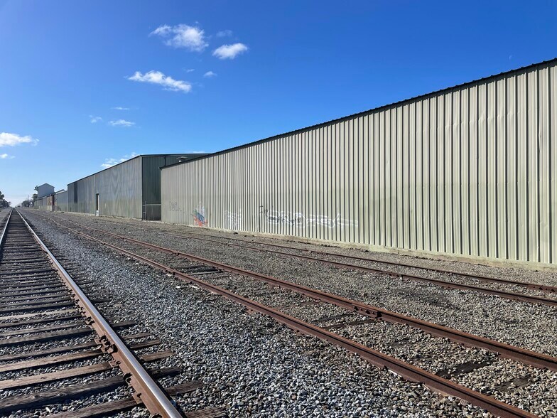 More Photos Of 420 S 2nd St, Patterson Warehouse For Lease