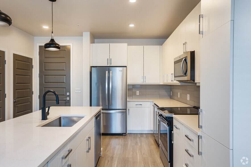 More Photos Of 2401 Blake St, Denver Apartments For Lease