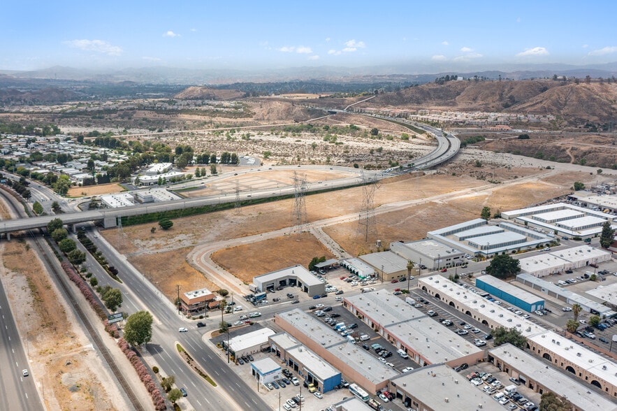 More Photos Of 20733 Soledad Canyon Rd, Canyon Country Industrial For Sale