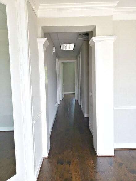 More Photos Of 2219 Sawdust Rd, The Woodlands Medical For Lease
