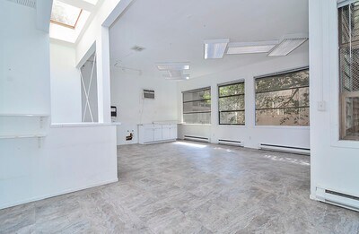 More Photos Of 2112 Thorndyke Ave W, Seattle Office For Lease