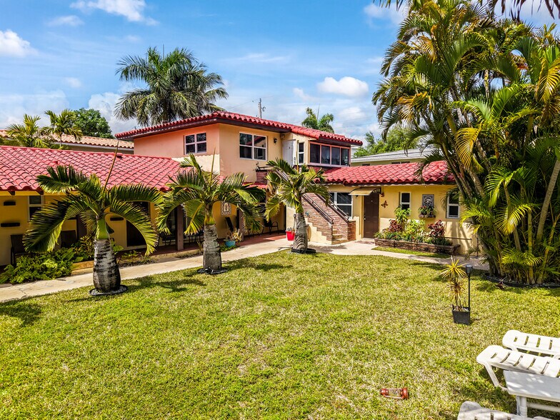 More Photos Of 2625 NE 13th Ct, Fort Lauderdale Apartments For Sale