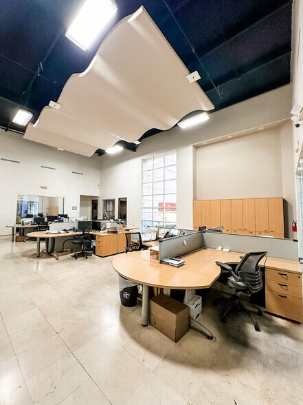 More Photos Of 813 Nafta Blvd, Laredo Warehouse For Lease