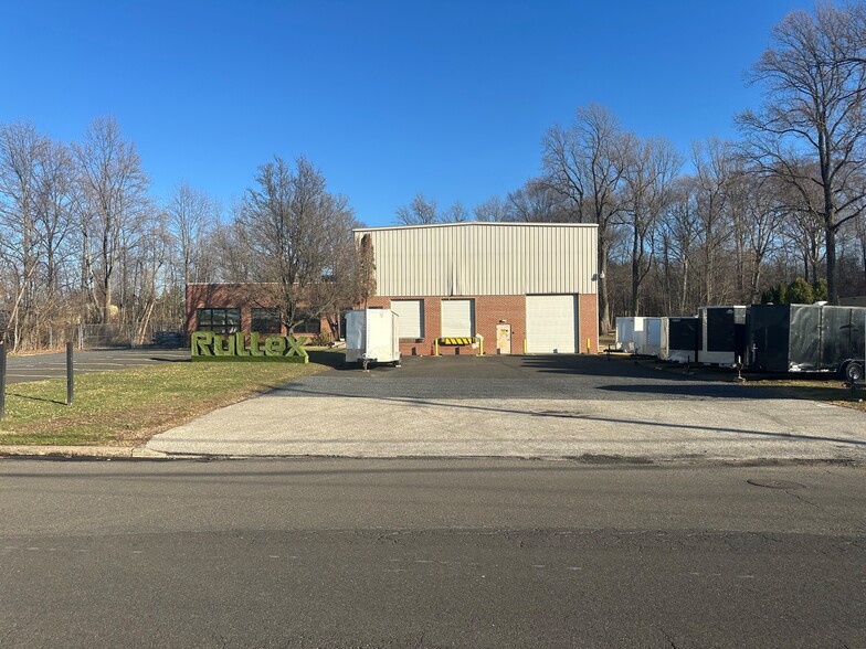 Primary Photo Of 171 Railroad Dr, Warminster Manufacturing For Sale