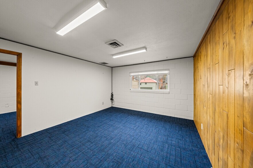 More Photos Of 960 E 2nd Ave, Durango Office For Sale