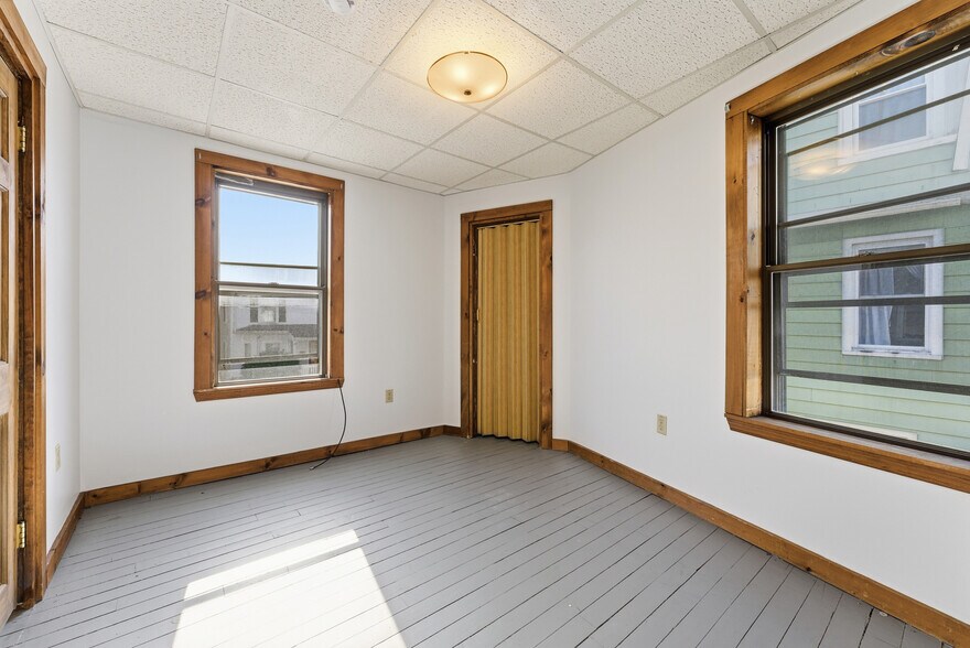 More Photos Of 285-289 East St, Ludlow Apartments For Sale