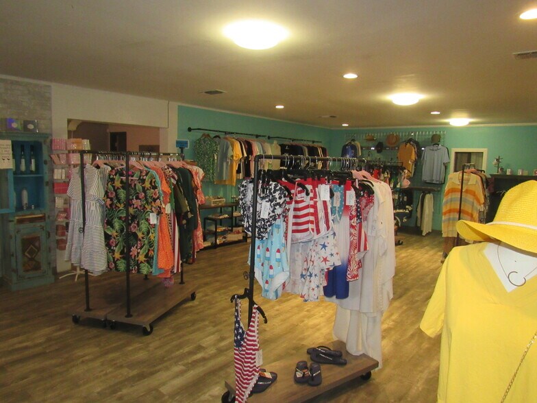 More Photos Of 75005 N Hwy 289, Pottsboro Hotel For Sale