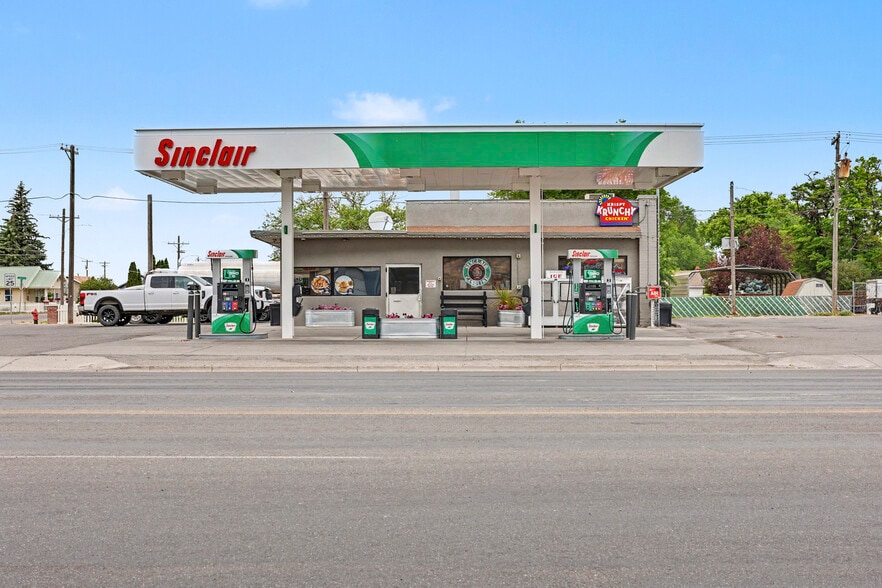 More Photos Of 9 E Ellis St, Paul Convenience Store For Sale