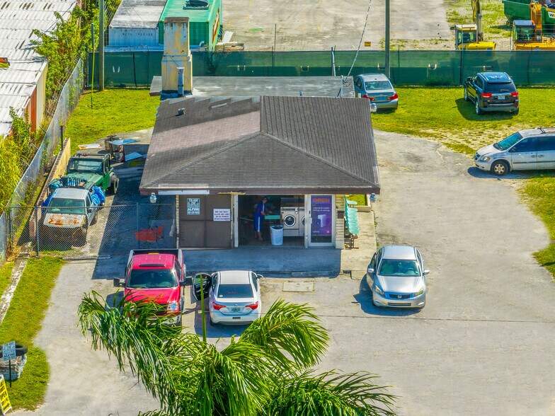 More Photos Of 1461 N Krome Ave, Florida City Freestanding For Sale