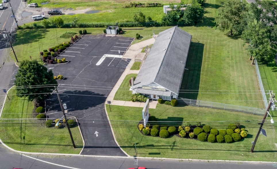 More Photos Of 1555 Route 38, Lumberton Showroom For Sale