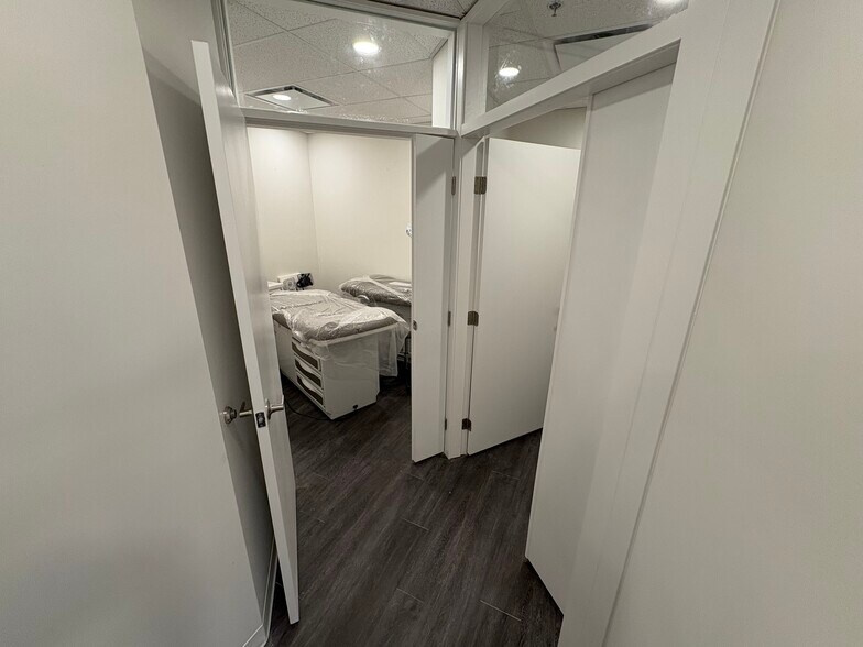 More Photos Of 11770 Fraser St, Maple Ridge Medical For Lease