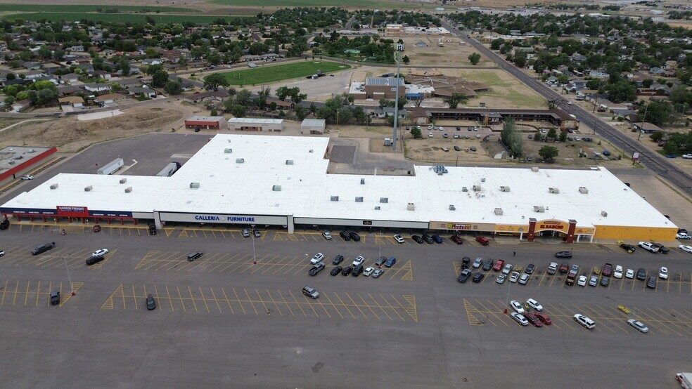 Primary Photo Of 910 S Kansas Ave, Liberal General Retail For Sale