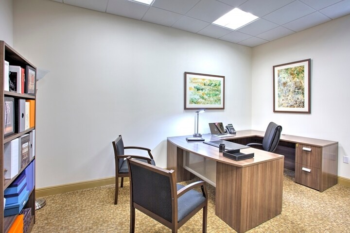 More Photos Of 3606 Enterprise Ave, Naples Office For Sale