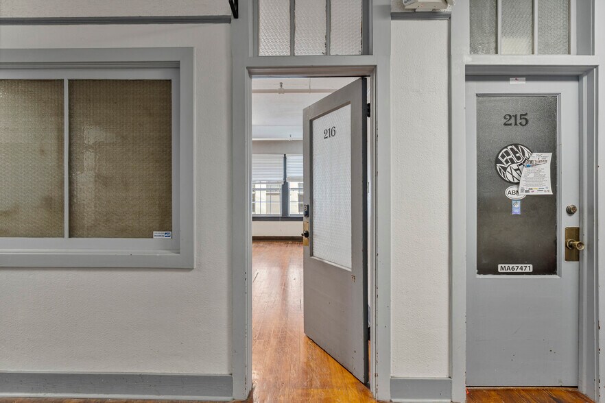 More Photos Of 909 E New Haven Ave, Melbourne Storefront Retail Residential For Lease