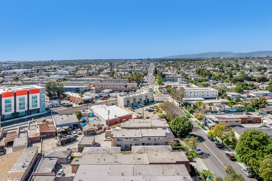 More Photos Of 534 Hyde Park Pl, Inglewood Apartments For Sale