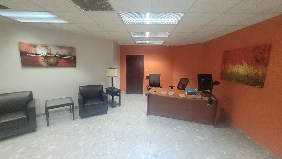 More Photos Of 20800 Southfield Rd, Southfield Unknown For Lease