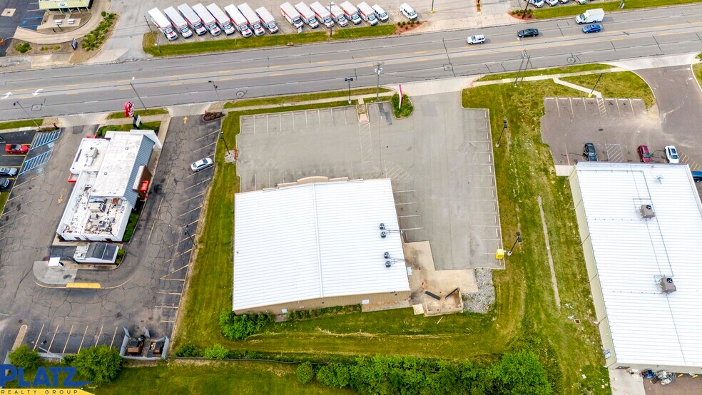 More Photos Of 4450 Mahoning Ave, Youngstown Freestanding For Sale