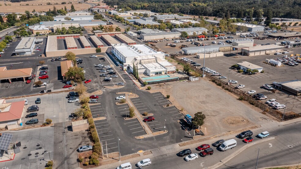 More Photos Of 1026 Skyway, Chico Health Club For Sale