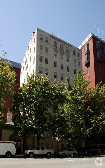 Primary Photo Of 1616 H St NW, Washington Office For Lease