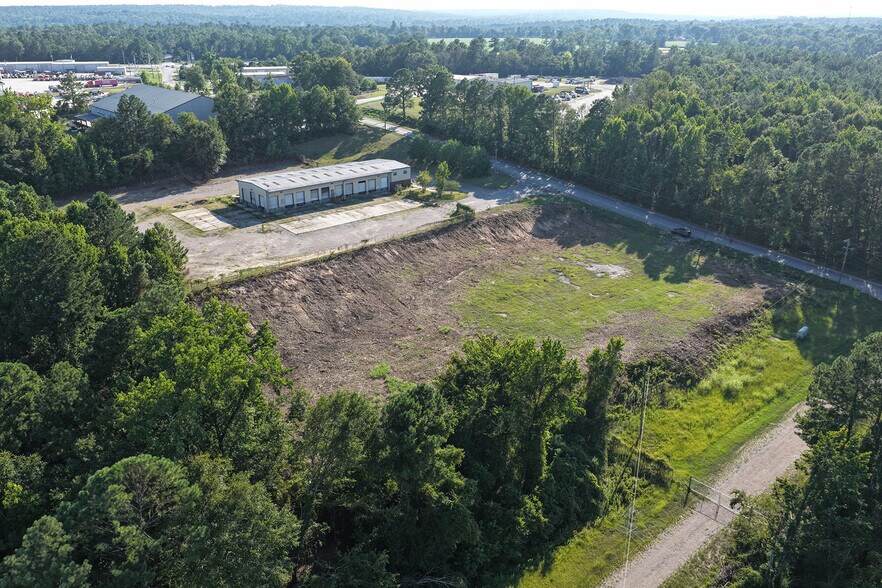 More Photos Of 3956 Goshen Industrial Blvd, Augusta Warehouse For Sale