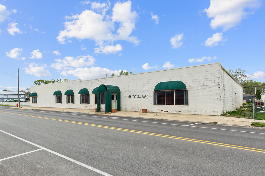 Primary Photo Of 829 Moen Ave, Rockdale Warehouse For Sale