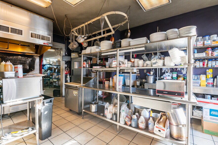 More Photos Of 101 N Market St, Schaefferstown General Retail For Sale
