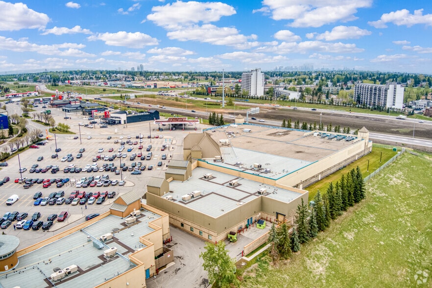 More Photos Of 165 Stewart Grn SW, Calgary Unknown For Lease