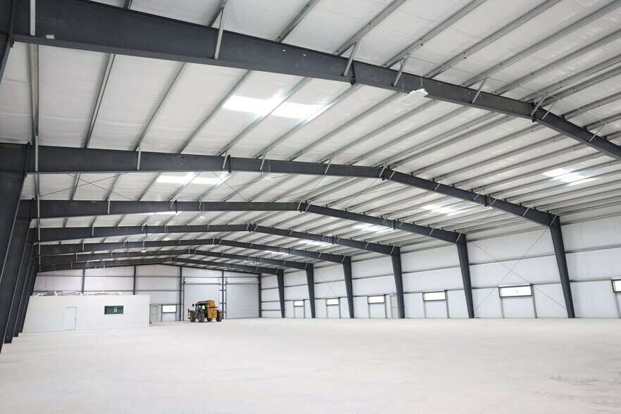 More Photos Of 12955 WRIGHT, Creedmoor Warehouse For Lease