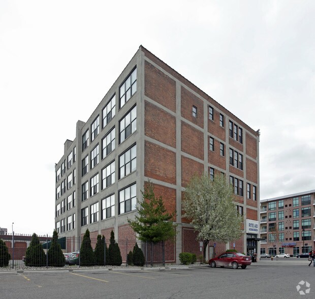 More Photos Of 4600 Woodward Ave, Detroit Apartments For Lease