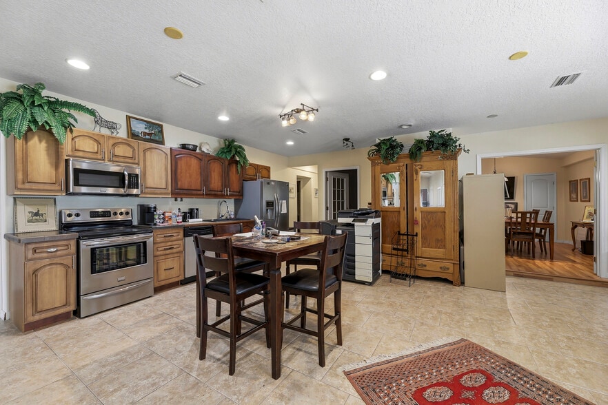 More Photos Of 3526 Ellis Ln, Mims Freestanding For Sale