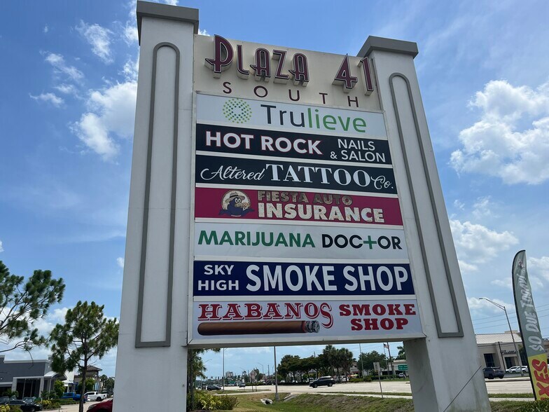 More Photos Of 12575 S Cleveland Ave, Fort Myers Unknown For Lease
