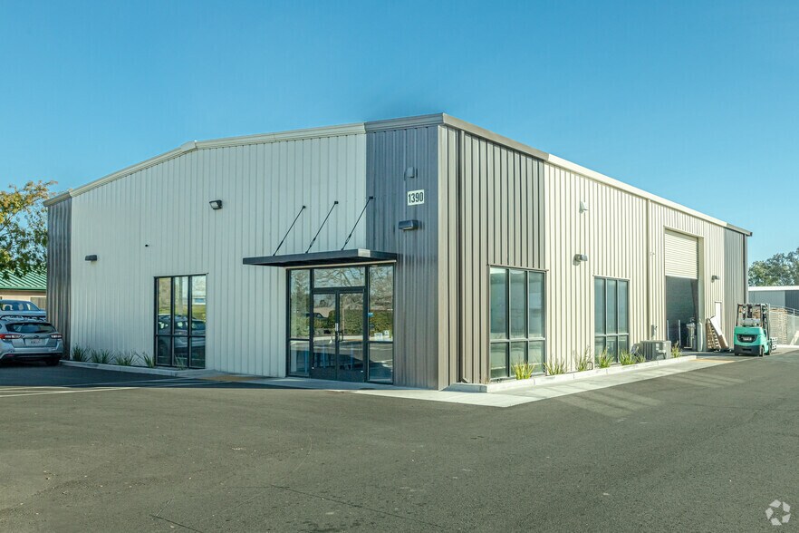 More Photos Of 1370-1390 Vinci Ave, Sacramento Unknown For Sale