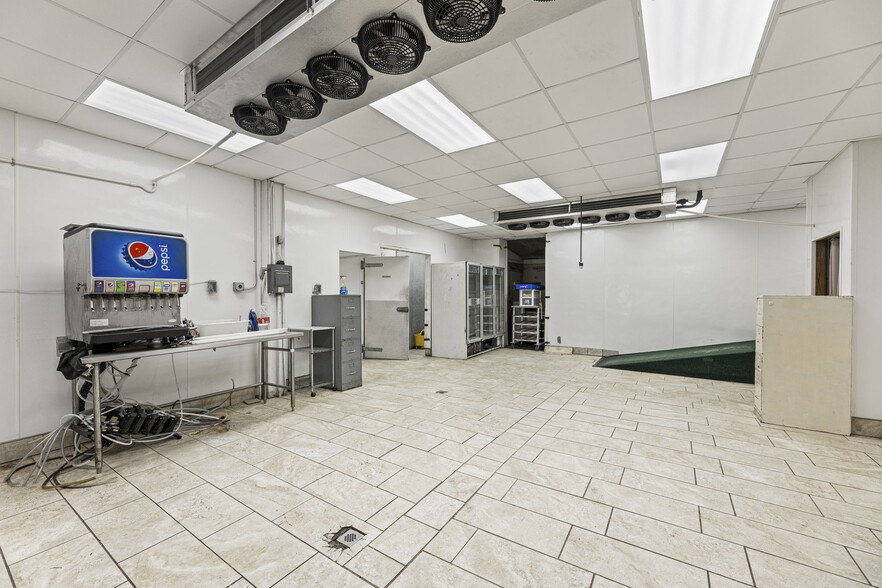 More Photos Of 415 W Madison Ave, Iola Restaurant For Sale
