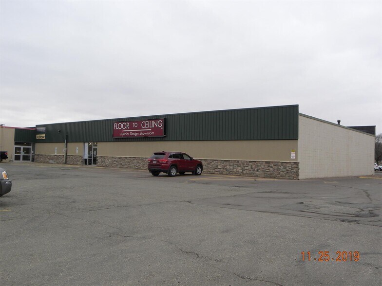 Primary Photo Of 2123 6th Ave SE, Aberdeen General Retail For Sale