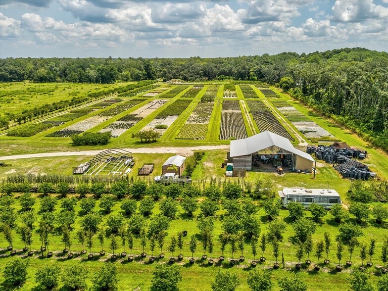 More Photos Of 2816 Crystal Springs Rd, Zephyrhills Winery Vineyard For Sale