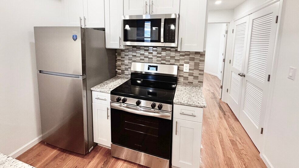 More Photos Of 5352 Cedar Ave, Philadelphia Apartments For Sale