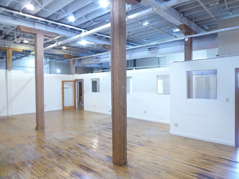 More Photos Of 1667 E 40th St, Cleveland Loft Creative Space For Sale