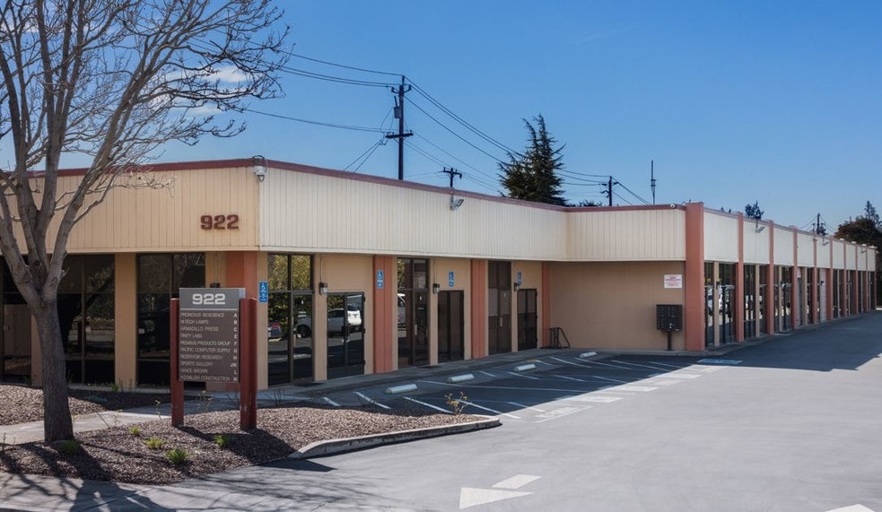 More Photos Of 922 San Leandro Ave, Mountain View Light Manufacturing For Lease